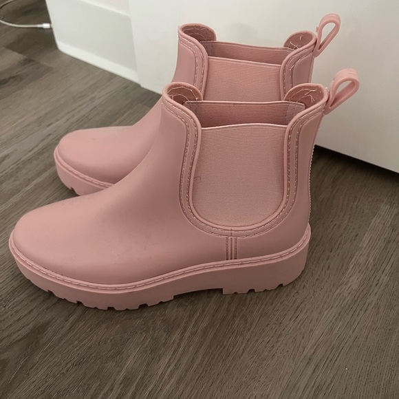 Pink rain boots / NEVER WORN - Picture 3 of 4